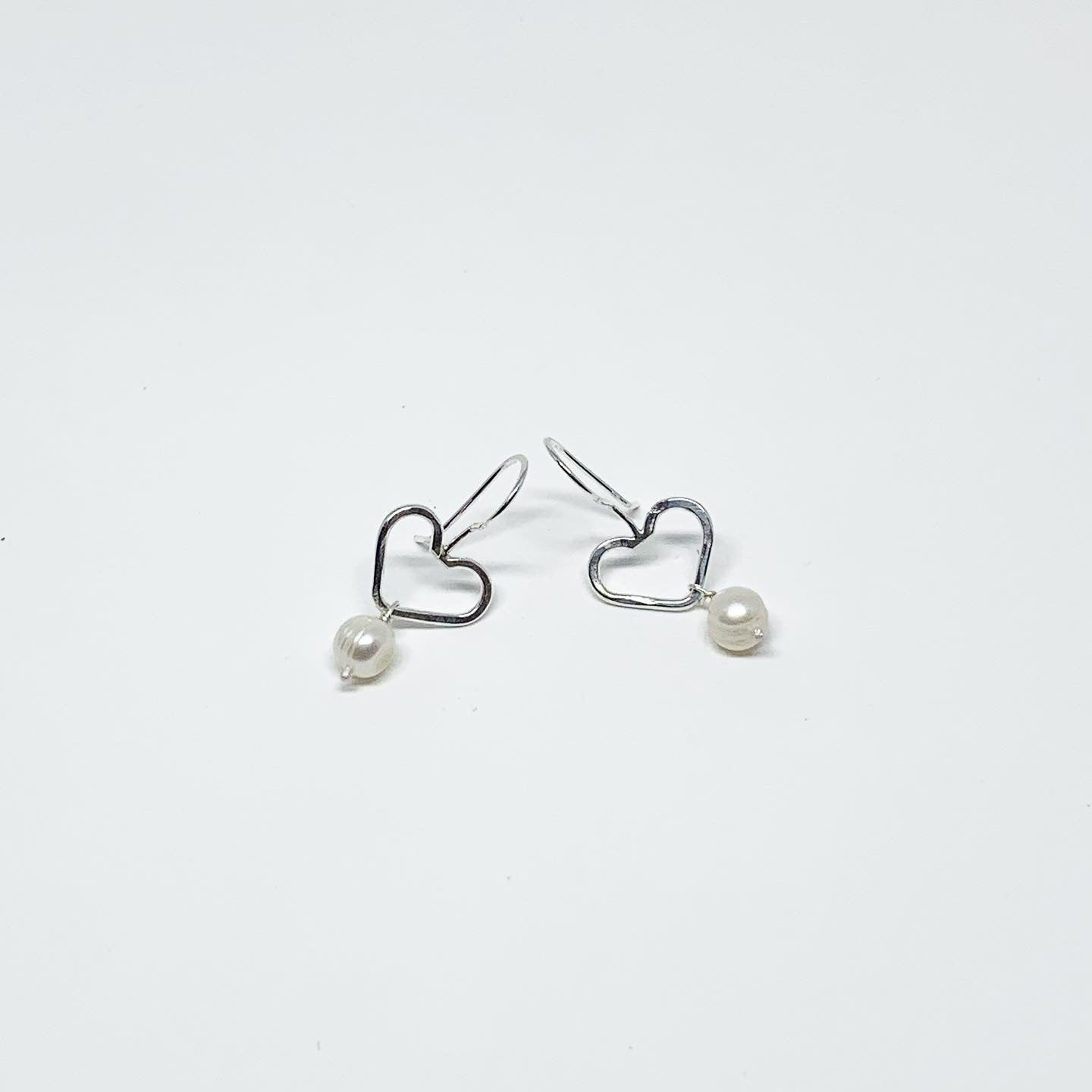 Heart and Pearl Dangle Earrings - Jennifer Cervelli Jewelry