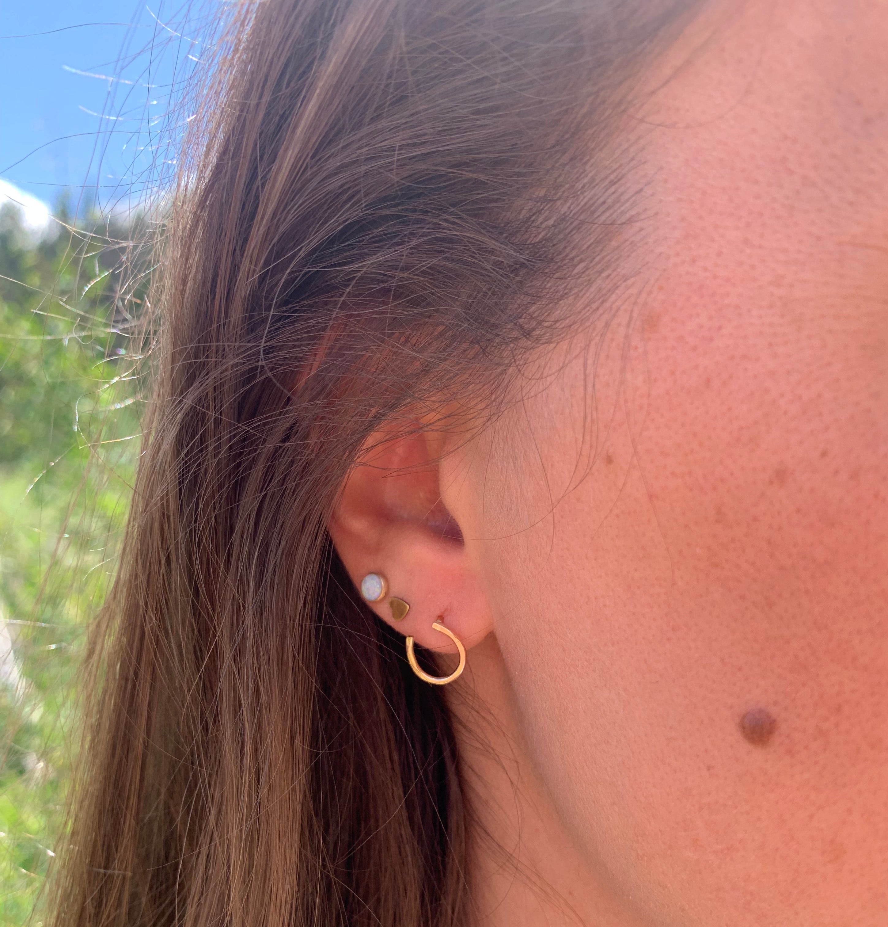 Lucky Horseshoe Stud Earrings - Jennifer Cervelli Jewelry