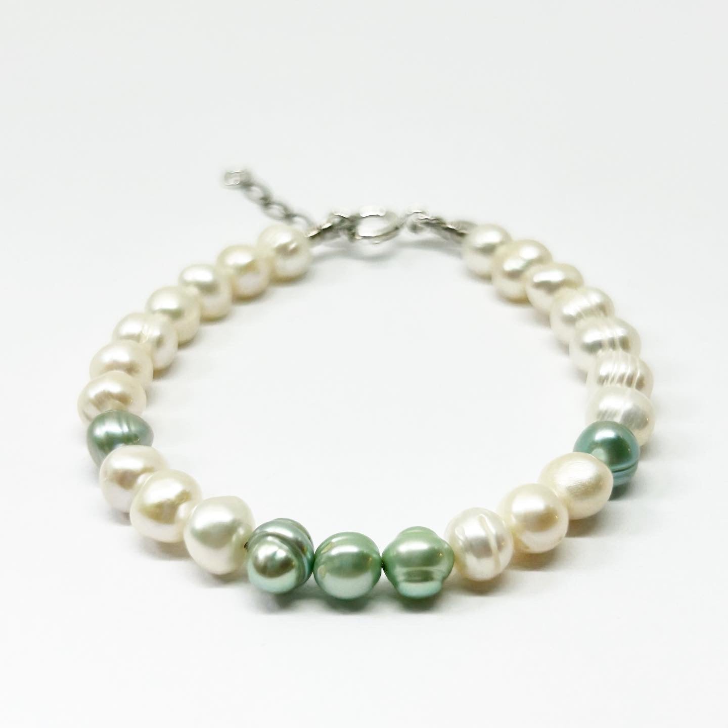 Mermaid Pearl Bracelet #100 - Jennifer Cervelli Jewelry