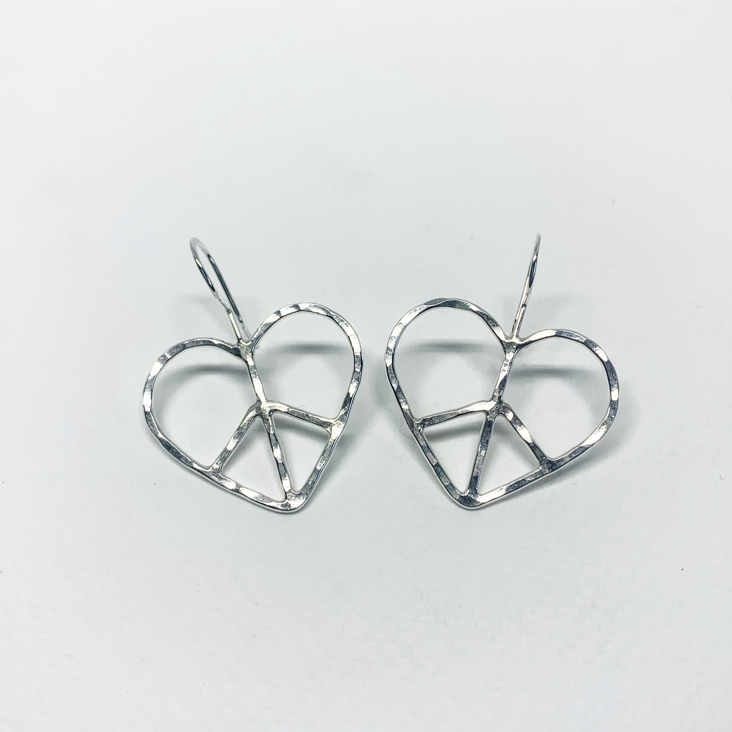 Silver Voluptuous Heart small sterling-silver earrings | Annika Inez |  MATCHES UK